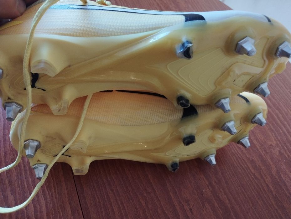 Професионални футболни обувки Puma..Неразличими от новиПерфектна визия