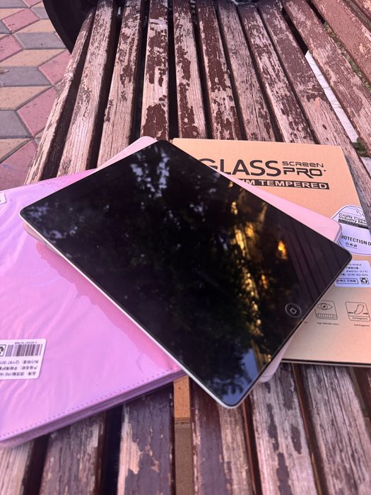 iPad 4 2013 года в хорошем состоянии