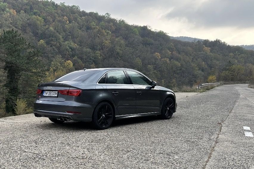 Vând Audi S3 8V Limousine