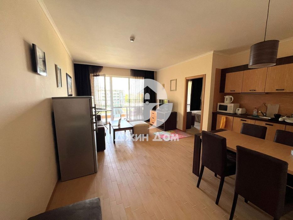 Двустаен aпартамент на ПЪРВА ЛИНИЯ в к-с „Маджестик“, к.к Слънчев бряг