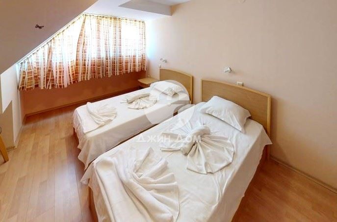 Продава се Тристаен апартамент в к.к. Слънчев бряг - 116 кв.м за 479 €/кв.м - Снимка #7