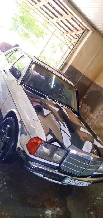 Мерседес Бенс 124