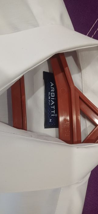 Продам рубашку белую M