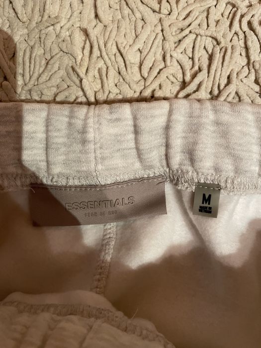 Pantaloni Essentials
