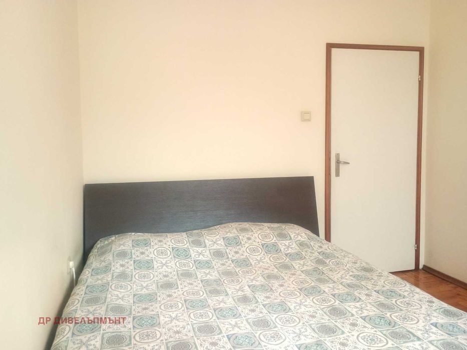 Продава се Двустаен апартамент в София, Хаджи Димитър - 71 кв.м за 2324 €/кв.м - Снимка #11