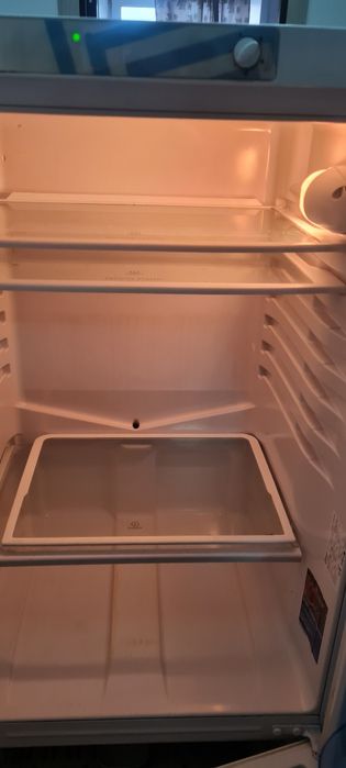 Продам холодильник 15000