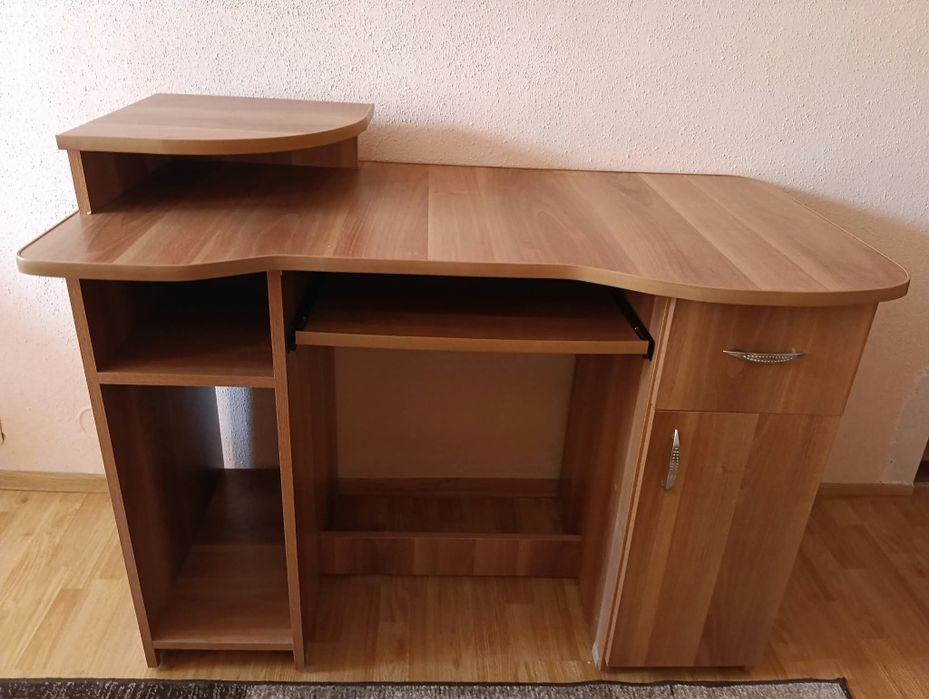 Set mobila copii: Birou + Patut lemn fara saltea + Masuta cu scaun