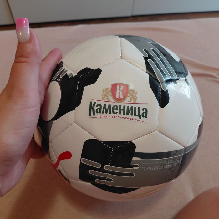Футболна топка нова