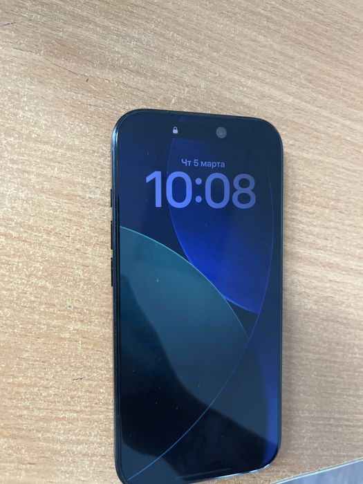 IPHONE 16 pro, бывший владелец девушка, хочет обновить телефон