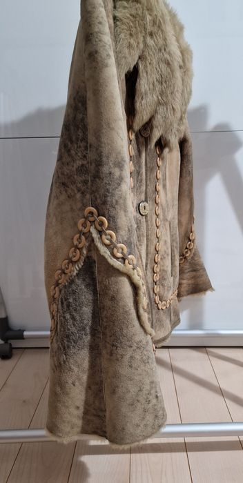 Haina blana naturala foarte fina, tip Alain Delon