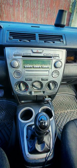 MAZDA 2 2006 — imagine 4