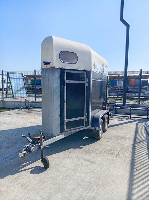 Remorca transport cai WACO