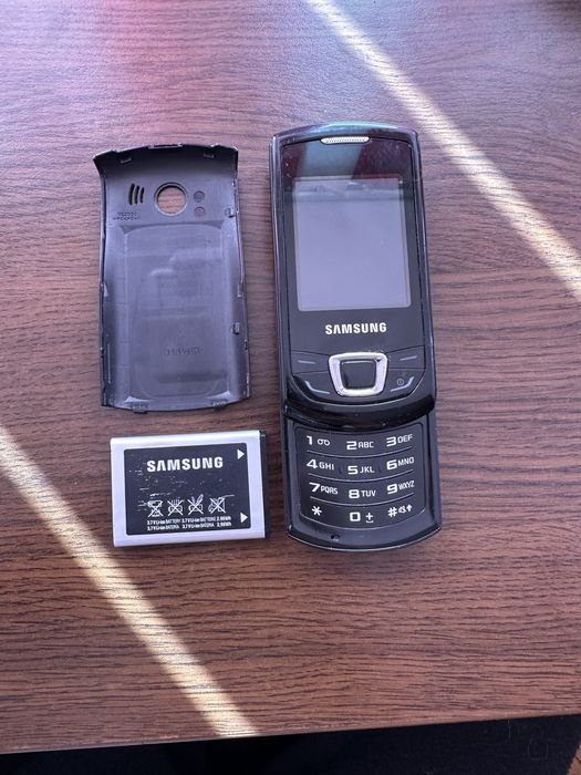 samsung GT-E2550