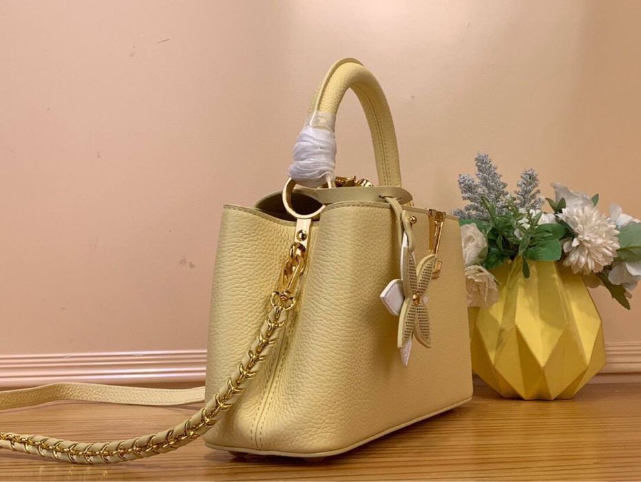 Geanta Louis Vuitton Capuciness