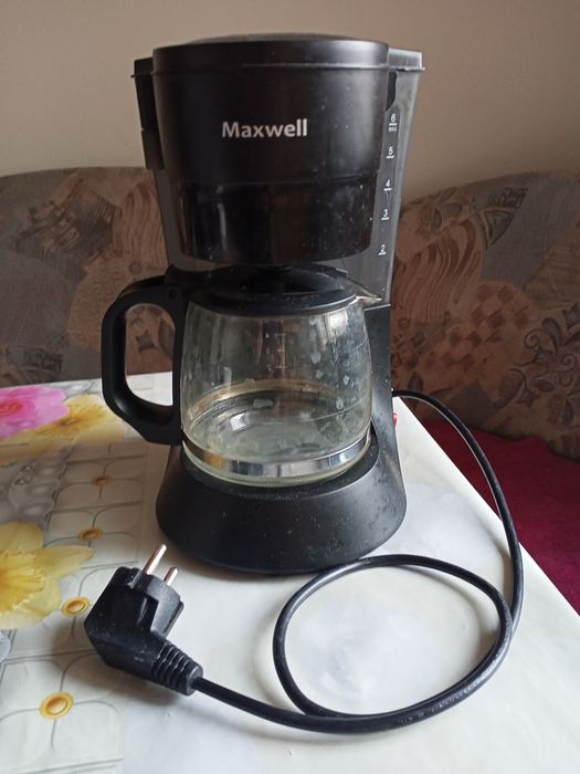 Продаю кофеварку