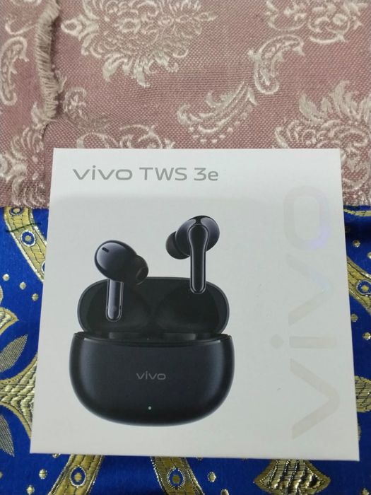 Продан новые наушники Vivo TWS 3e