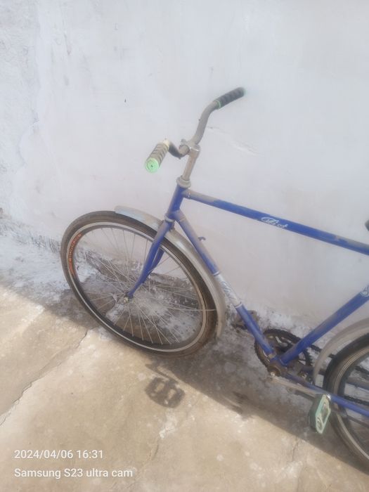 Aist velosiped sotiladi