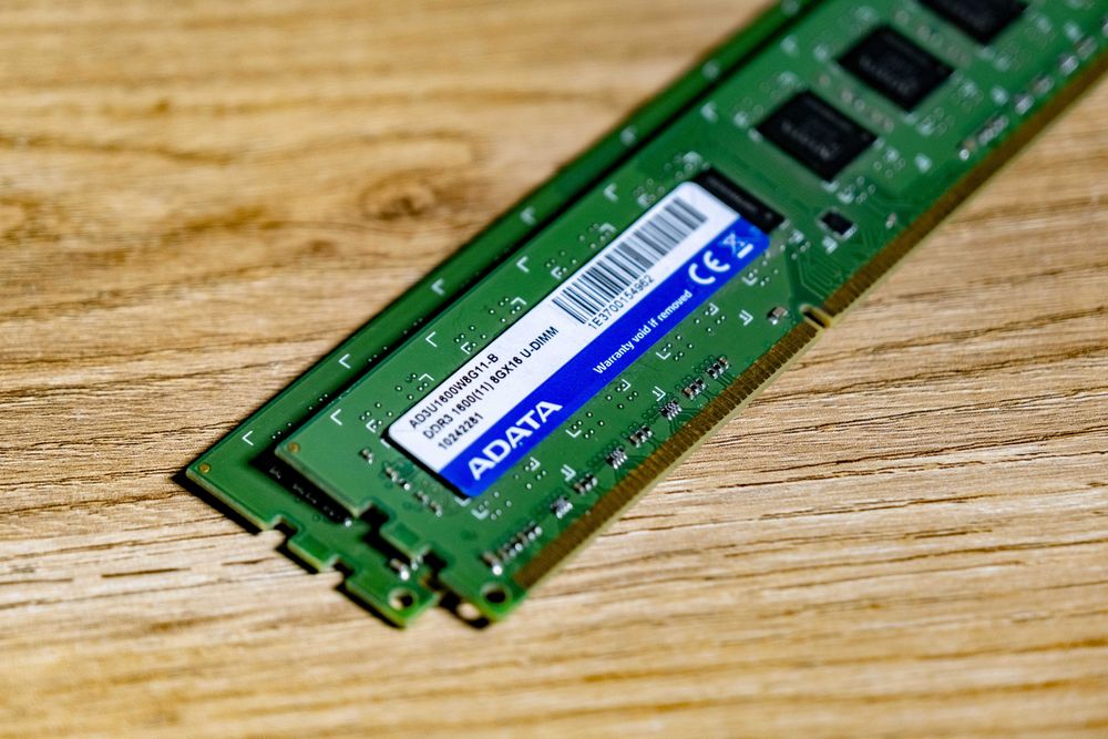 Kit-uri memorie DDR3 16/32/64 GB ( rămase 2 )