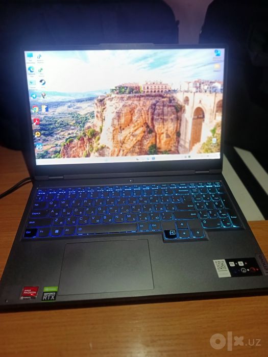 Lenovo Legion / AMD Ryzen 7 6800H / RTX 3060 / 16GB DDR5 / 1TB SSD