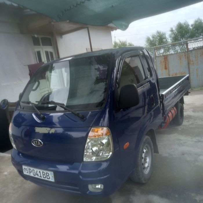 Kia bongo 2010 yil