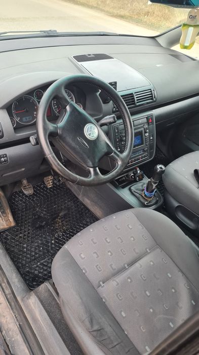 VW Sharan 1.9 asz 131cp