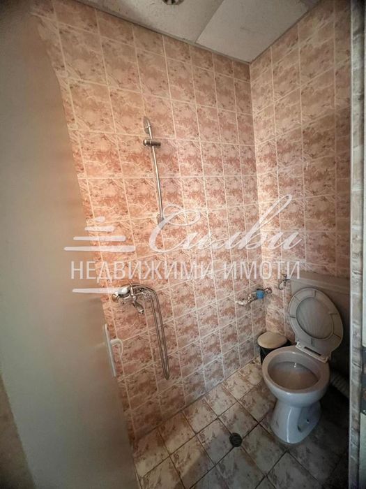 Дава се под наем Магазин в Шумен, Център - 50 кв.м за 382.5 € - Снимка #3