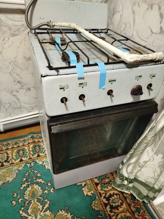 Газовая плита сотилади