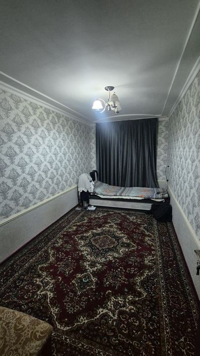 Продается Kvartira sotiladi yunusobod sampi yaqinida 2 xona 3 xona qil
