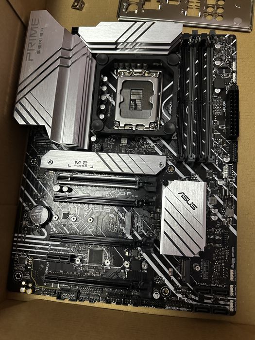 ASUS Prime Z690-P DDR5 / LGA1700 / Отлично състояние