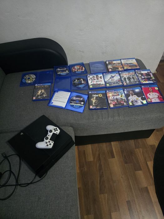 Playstation 4 in stare f buna