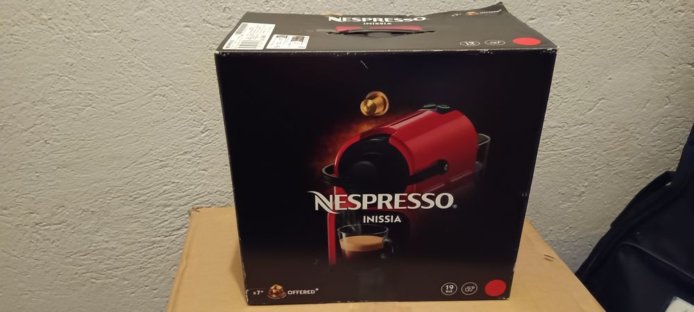 Aparat cafea cu pastile Nespresso inisia nou