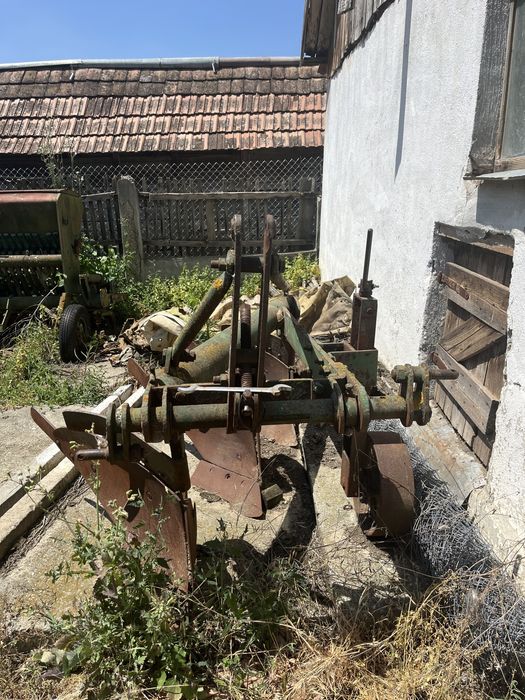 Tractor U650 cu plug