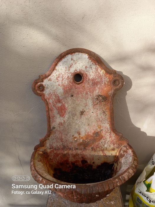 Chiuveta  veche fonta vand sau schimb
