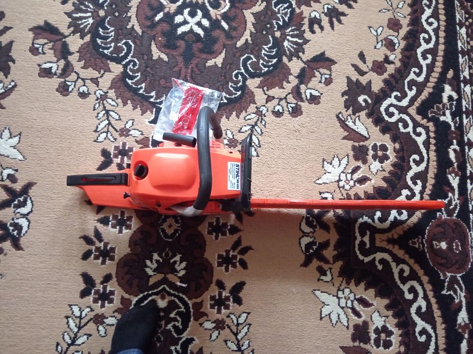 Продам бензопила цепная штиль.