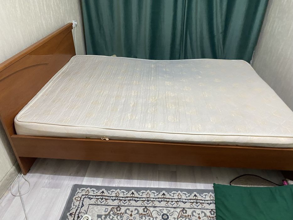 Кровать двуспальная