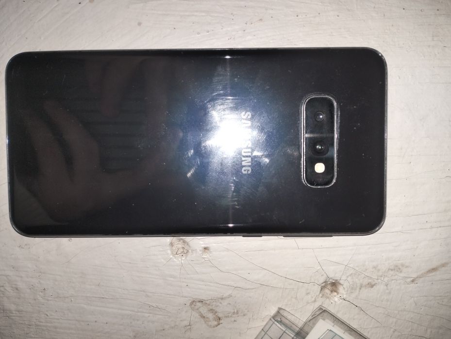 Самсунг s10e сатылады