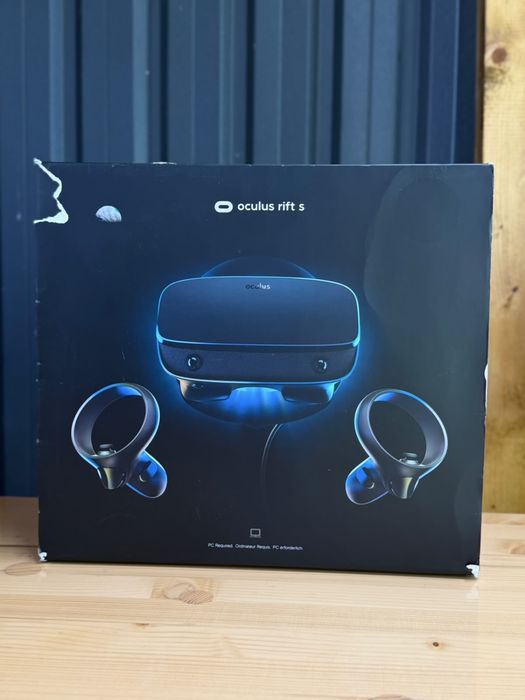 Oculus Rift S PC-Powered VR Gaming Headset