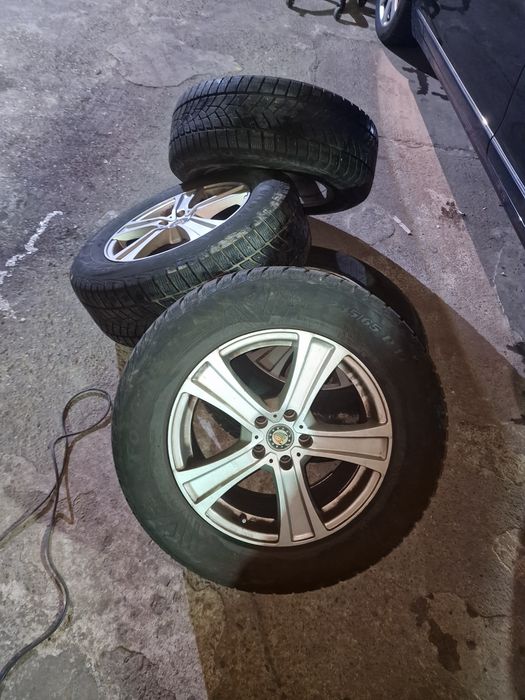 Roti complete 235/65 R17 iarna land rover freelander 2