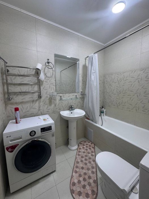 Ц 5. 2/2/4 продается квартира в центре города