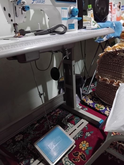 Продам  швейная  машину  новая  отлично работает