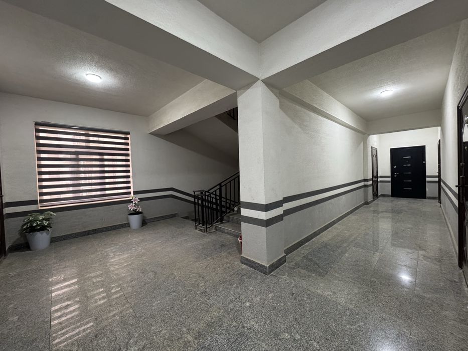 КВАРТИРА сотилади узимники LUX