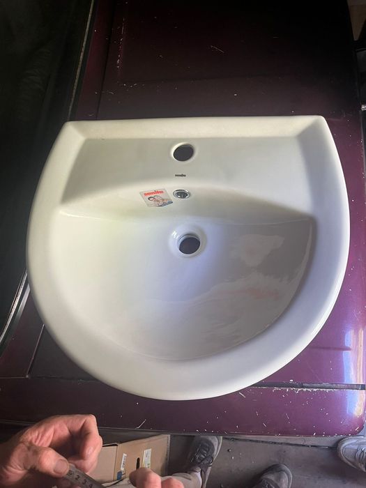 Раковина с пьедесталом