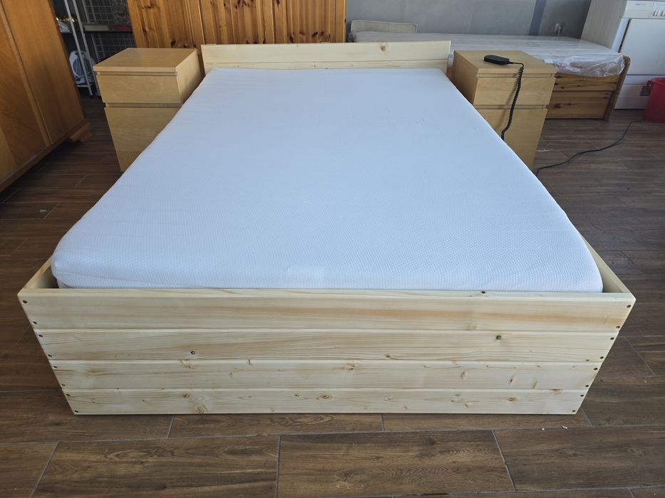 Болнично електрическо легло