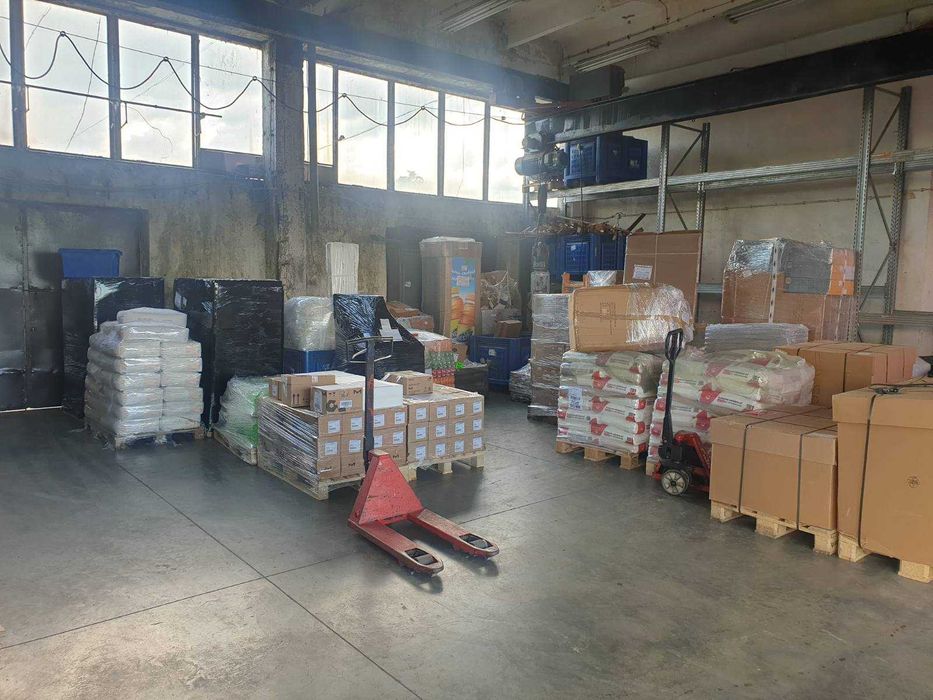 Товарно такси , превоз, транспортни услуги с бус и камион с падащ борд