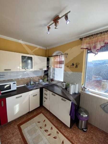 Продава се Тристаен апартамент в Пловдив, Кършияка - 99 кв.м за 2475 €/кв.м - Снимка #2