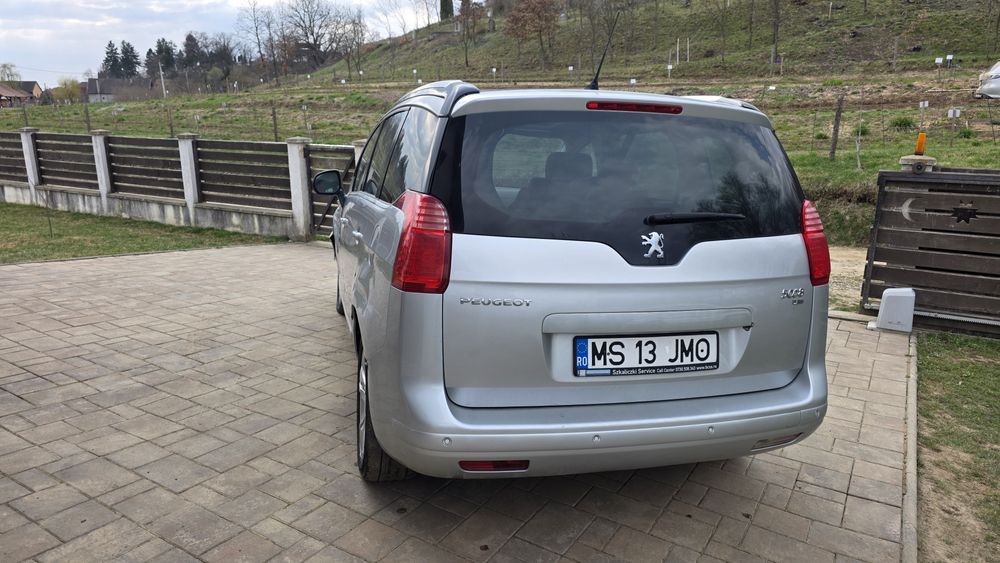 Peugeot 5008 - 7 locuri