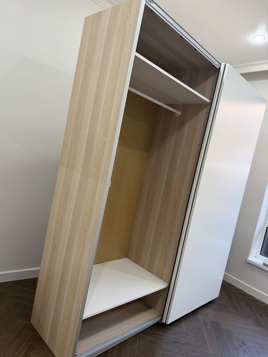 Шкаф от Ikea в идеальном состоянии