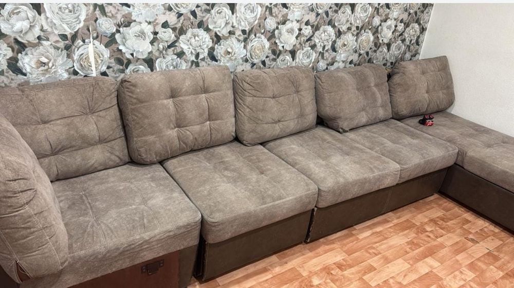 Продам диван угловой