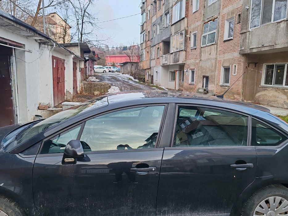 Vând Citroen C4 2008