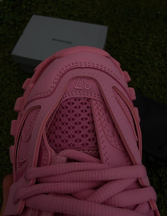 Balenciaga Track Roz